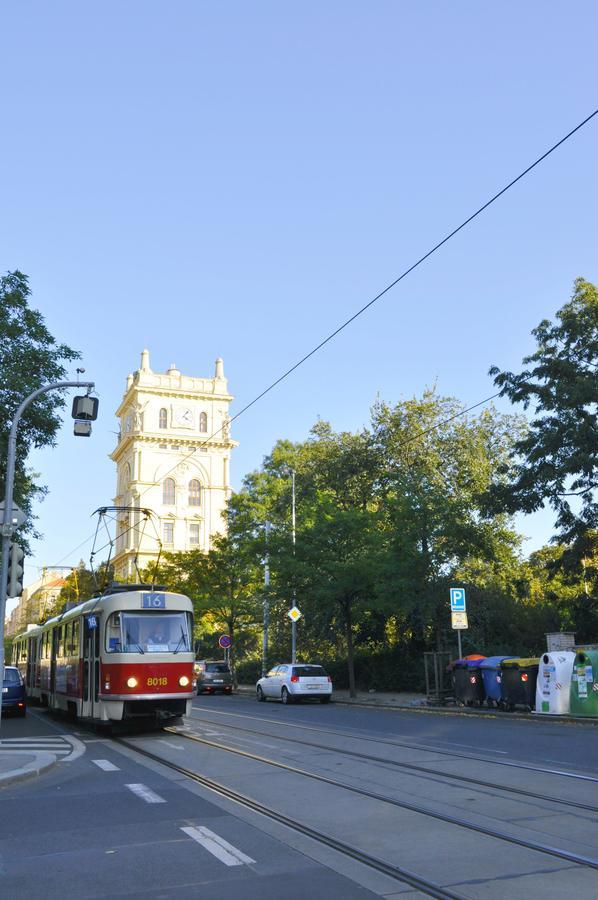 Wonderful Apartment In Vinohrady Prága Kültér fotó